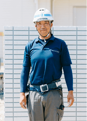 高校卒業後に入社し、関西で妻と出会い結婚した外構部長